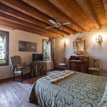 Locanda La Corte Dei Galli Guest House Carre ภายนอก รูปภาพ